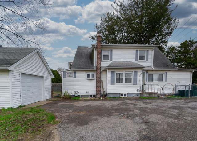 Property at 305 Route 109, West Babylon, NY 11704, 3 beds, 2 baths