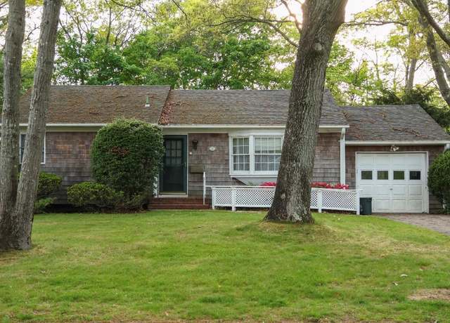 Property at 250 Swan Lake Dr, Patchogue, NY 11772, 3 beds, 1 bath