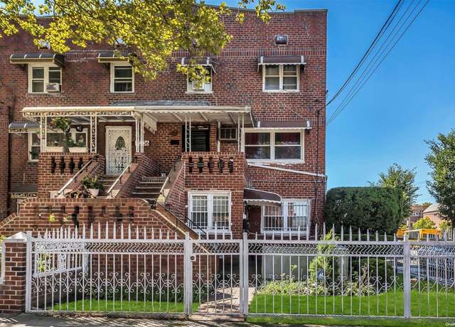 Property at 1204 E 84th St, Brooklyn, NY 11236, 5 beds, 2.5 baths