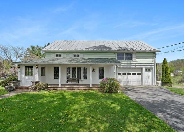 Property at 33 Little Brooklyn Rd, Warwick, NY 10990, 3 beds, 2 baths