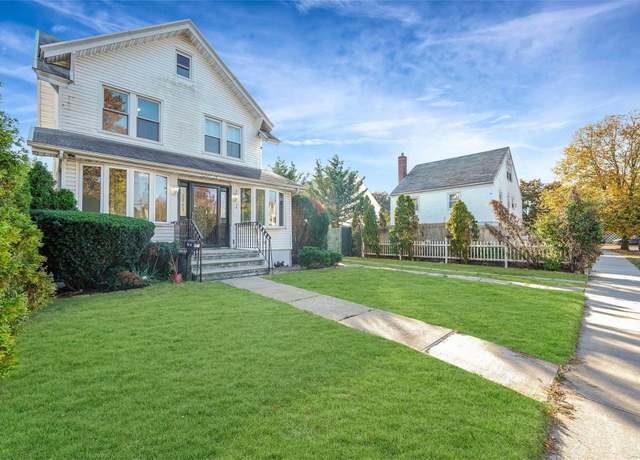 Property at 247-14 137th Rd, Rosedale, NY 11422, 8 beds, 4 baths