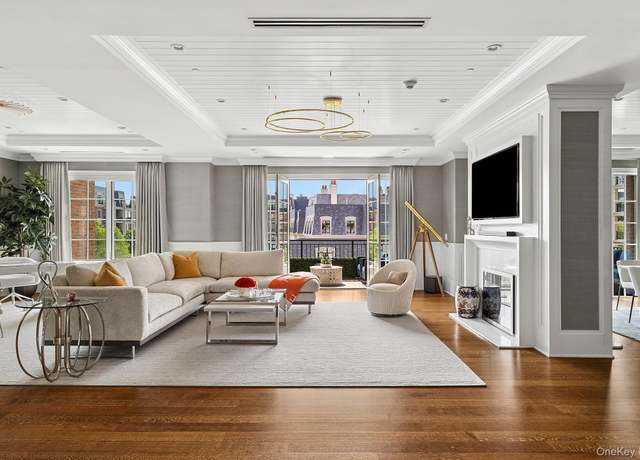 Property at 2000 Royal Ct Unit 2103/2105, North Hills, NY 11040, 3 beds, 3.5 baths