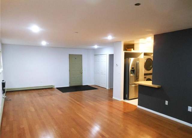 Property at 50 Dekalb Ave Unit N4F, White Plains, NY 10605, 1 bed, 1 bath
