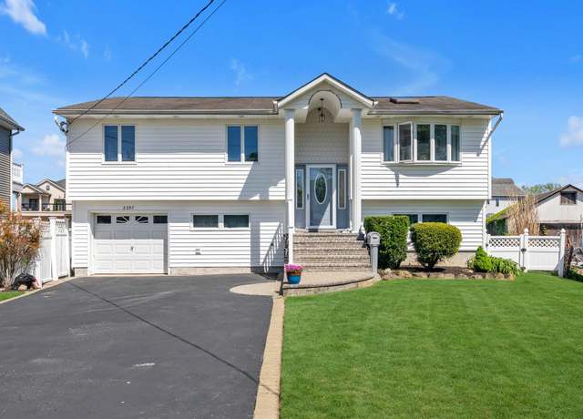 Property at 2397 Riverside Ave, Seaford, NY 11783, 4 beds, 2 baths