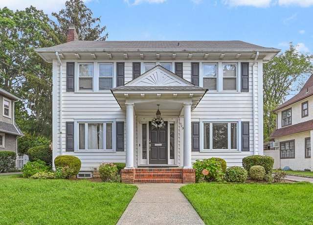 Property at 723 William St, North Baldwin, NY 11510, 3 beds, 2 baths