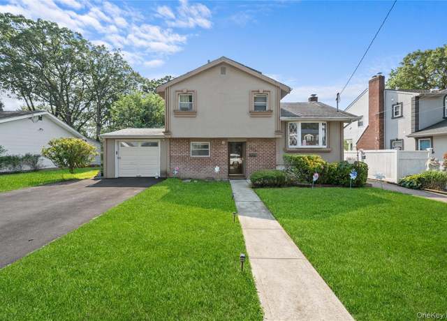 Property at 1850 Lenox Ave, East Meadow, NY 11554, 4 beds, 3.5 baths