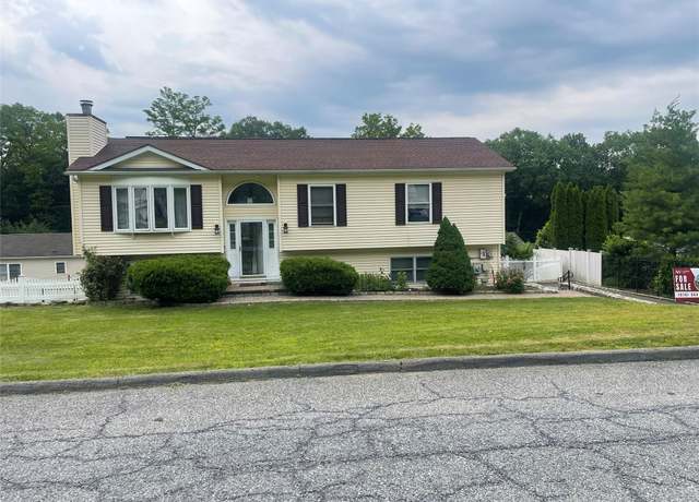 Property at 5 Sabrina Ln, Ossining, NY 10562, 3 beds, 2 baths