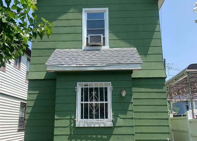 Property at 114-26 149 St, Jamaica, NY 11436, 2 beds, 1.5 baths