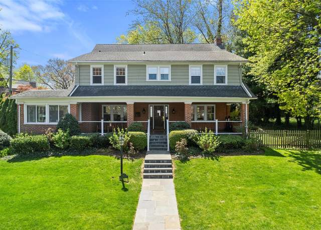 Property at 57 Moran Pl, Larchmont, NY 10538, 5 beds, 3.5 baths