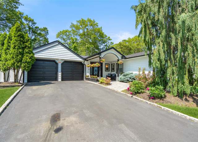 Property at 11 Gallatin Dr, Dix Hills, NY 11746, 3 beds, 2.5 baths