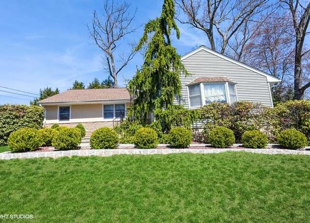 Property at 30 Fernwood Dr, New City, NY 10956, 3 beds, 3 baths