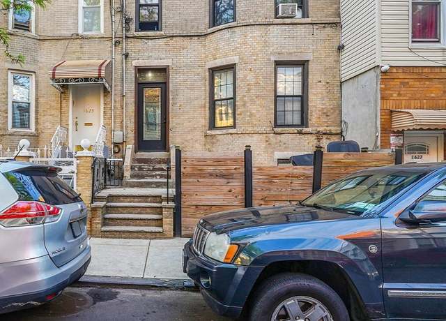 Property at 1625 Summerfield St, Ridgewood, NY 11385, 7 beds, 3 baths