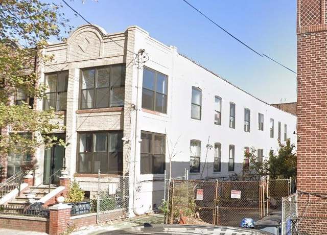 Property at 421 E 94th St, Brooklyn, NY 11212, 8 beds, 4 baths