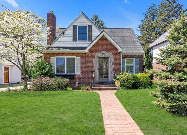 Property at 18 Hathaway Dr, Garden City, NY 11530, 4 beds, 2 baths