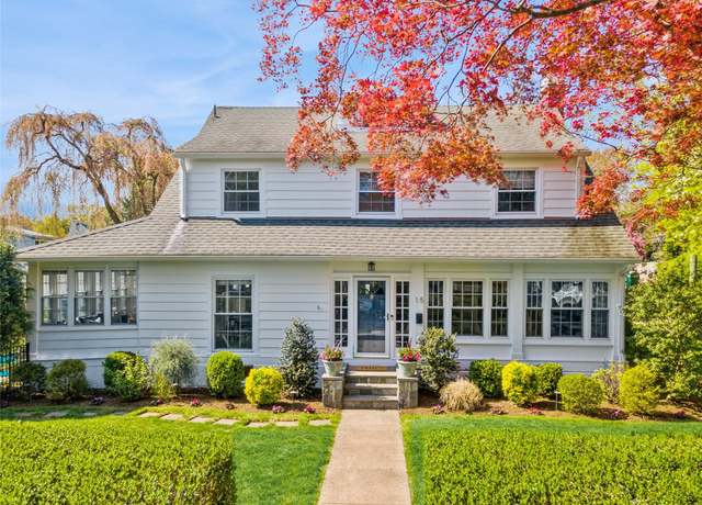 Property at 15 Witherbee Ave, Pelham, NY 10803, 4 beds, 3.5 baths