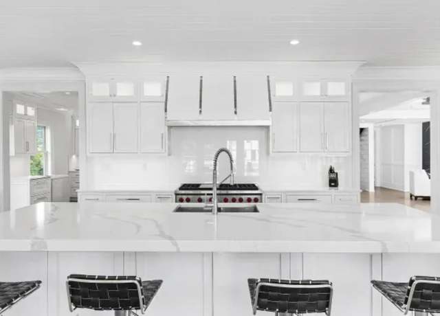 Property at 3505 Bay Front Dr, Baldwin Harbor, NY 11510, 4 beds, 4 baths