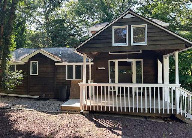 Property at 76 Cedar Dr, Miller Place, NY 11764, 2 beds, 1 bath