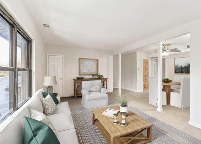 Property at 50 Bailey Ct #50, Middle Island, NY 11953, 1 bed, 1 bath