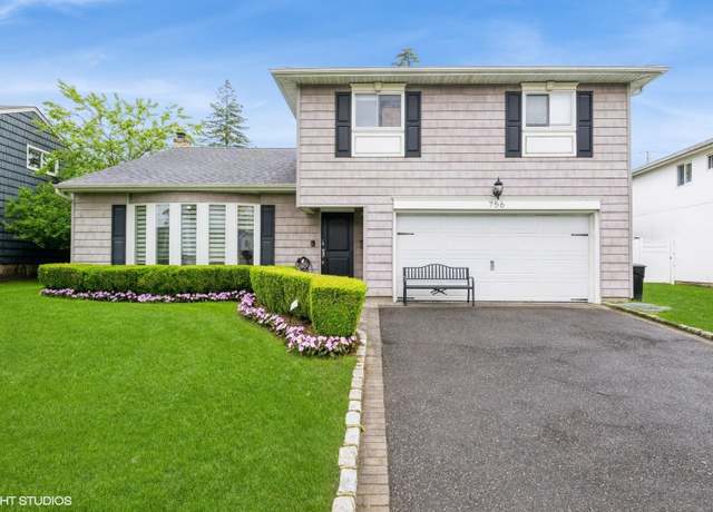 Property at 756 Dumont Pl, North Woodmere, NY 11581, 5 beds, 3.5 baths