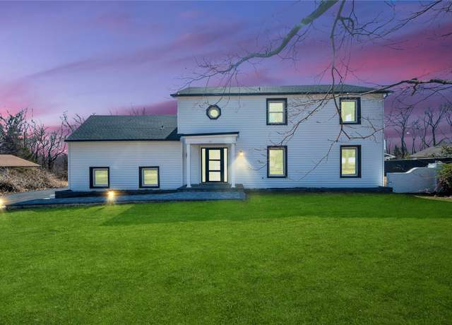 Property at 118 Ryder Ave, Dix Hills, NY 11746, 5 beds, 3.5 baths