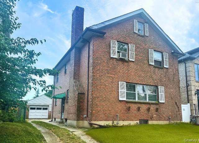Property at 14922 32nd Ave, Flushing, NY 11354, 3 beds, 2.5 baths