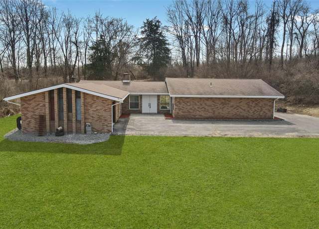Property at 7 Penny Ln, Marlboro, NY 12542, 3 beds, 2 baths