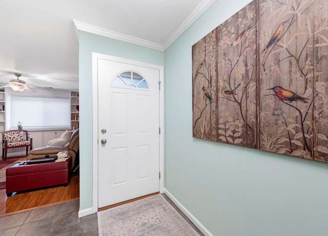 Property at 7 Knightsbridge Unit J, Poughkeepsie, NY 12603, 1 bed, 1 bath