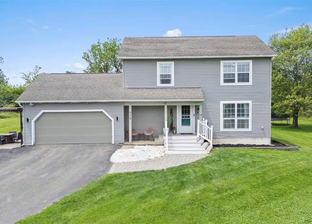 Property at 919 Silver Lake Sctn Rd, Middletown, NY 10941, 4 beds, 2.5 baths