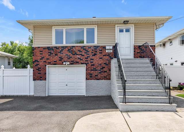 Property at 3456 5th St, Oceanside, NY 11572, 3 beds, 1 bath