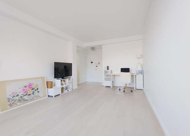 Property at 99-05 63 Dr Unit 5O, Rego Park, NY 11374, 1 bed, 1 bath