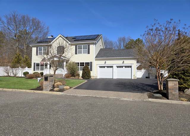 Property at 5 Lincoln St, Port Jefferson Station, NY 11776, 5 beds, 3.5 baths