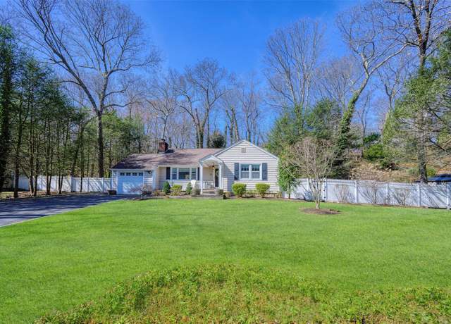 Property at 36 Cold Spring Hills Rd, Huntington, NY 11743, 3 beds, 2 baths