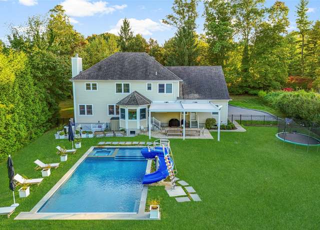 Property at 68 Allison Ln, Thornwood, NY 10594, 5 beds, 4.5 baths
