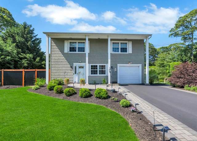 Property at 12 Turin St, East Patchogue, NY 11772, 3 beds, 2.5 baths