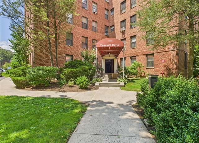 Property at 154 Pearsall Dr Unit 3C, Mount Vernon, NY 10552, 1 bed, 1 bath