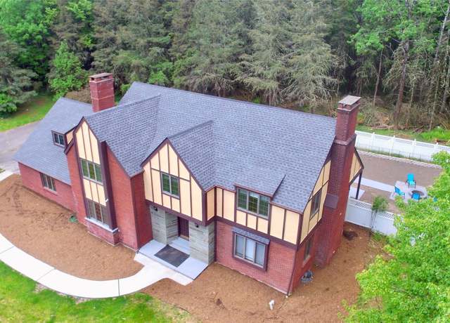 Property at 285 Goff Rd, Livingston Manor, NY 12758, 5 beds, 3 baths
