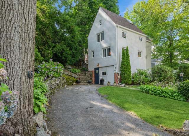Property at 17 Valley Rd, Larchmont, NY 10538, 4 beds, 1.5 baths
