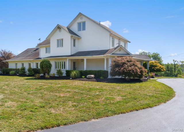 Property at 80 Pine Grove Rd, Middletown, NY 10940, 6 beds, 5.5 baths
