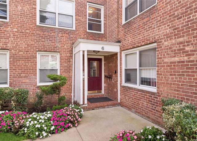 Property at 6 Edwards St Unit 2C, Roslyn Heights, NY 11577, 1 bed, 1 bath