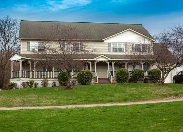 Property at 14 Dellwood Ct, Westtown, NY 10998, 6 beds, 4 baths
