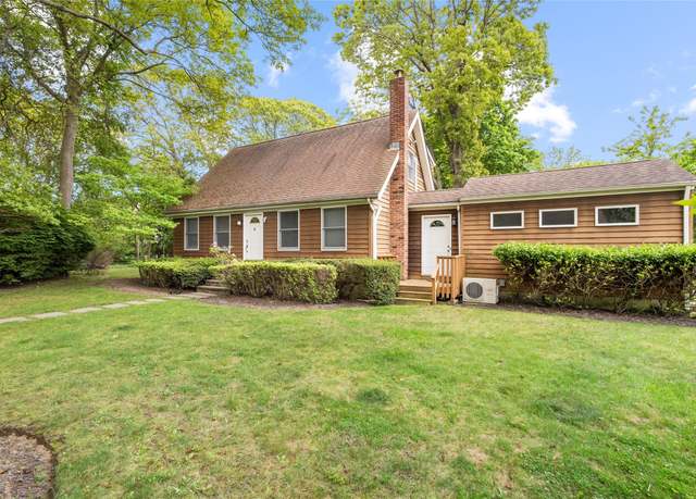 Property at 60 Hagerman Ave, East Patchogue, NY 11772, 3 beds, 2 baths