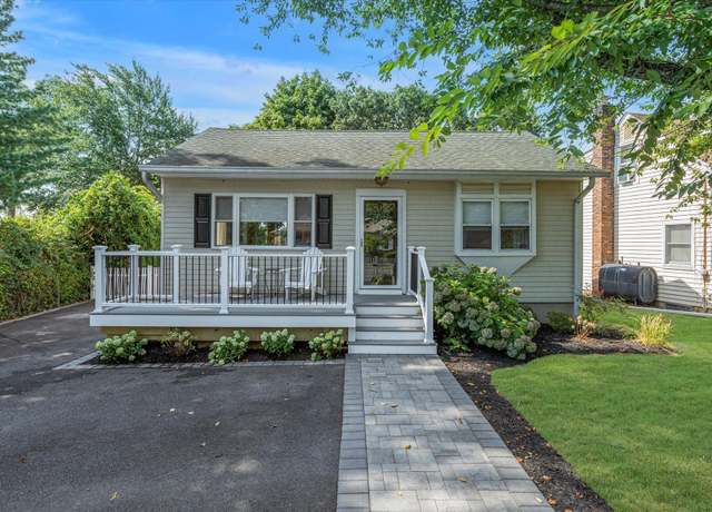 Property at 84 Bellerose Ave, East Northport, NY 11731, 2 beds, 1 bath