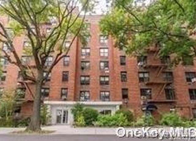 Property at 140-15 Holly Ave Unit 4D, Flushing, NY 11355, 2 beds, 2 baths