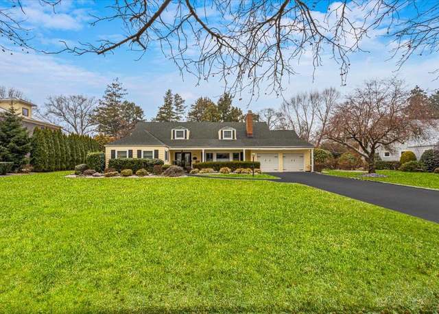 Property at 19 Osborne Rd, Garden City, NY 11530, 4 beds, 3 baths
