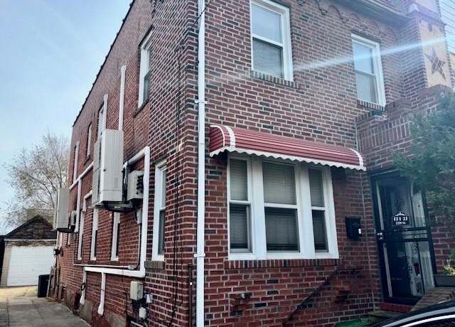 Property at 134-21 229th St, Laurelton, NY 11413, 3 beds, 1.5 baths