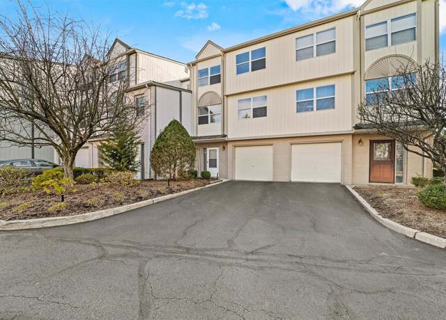 Property at 13 Wyndham Ct, Nanuet, NY 10954, 3 beds, 2.5 baths