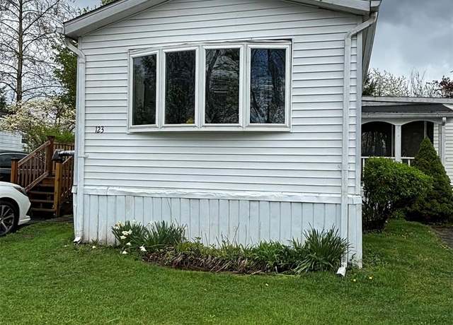 Property at 621 Sheafe Rd #123, Poughkeepsie, NY 12603, 3 beds, 1 bath