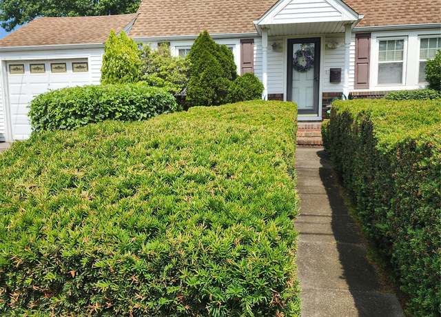 Property at 99 E 6th St, Deer Park, NY 11729, 2 beds, 1 bath