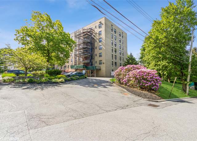 Property at 35 Stewart Pl #302, Mount Kisco, NY 10549, 1 bed, 1 bath