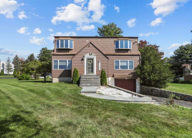 Property at 66 Sunset Dr, Brewster, NY 10509, 3 beds, 2 baths